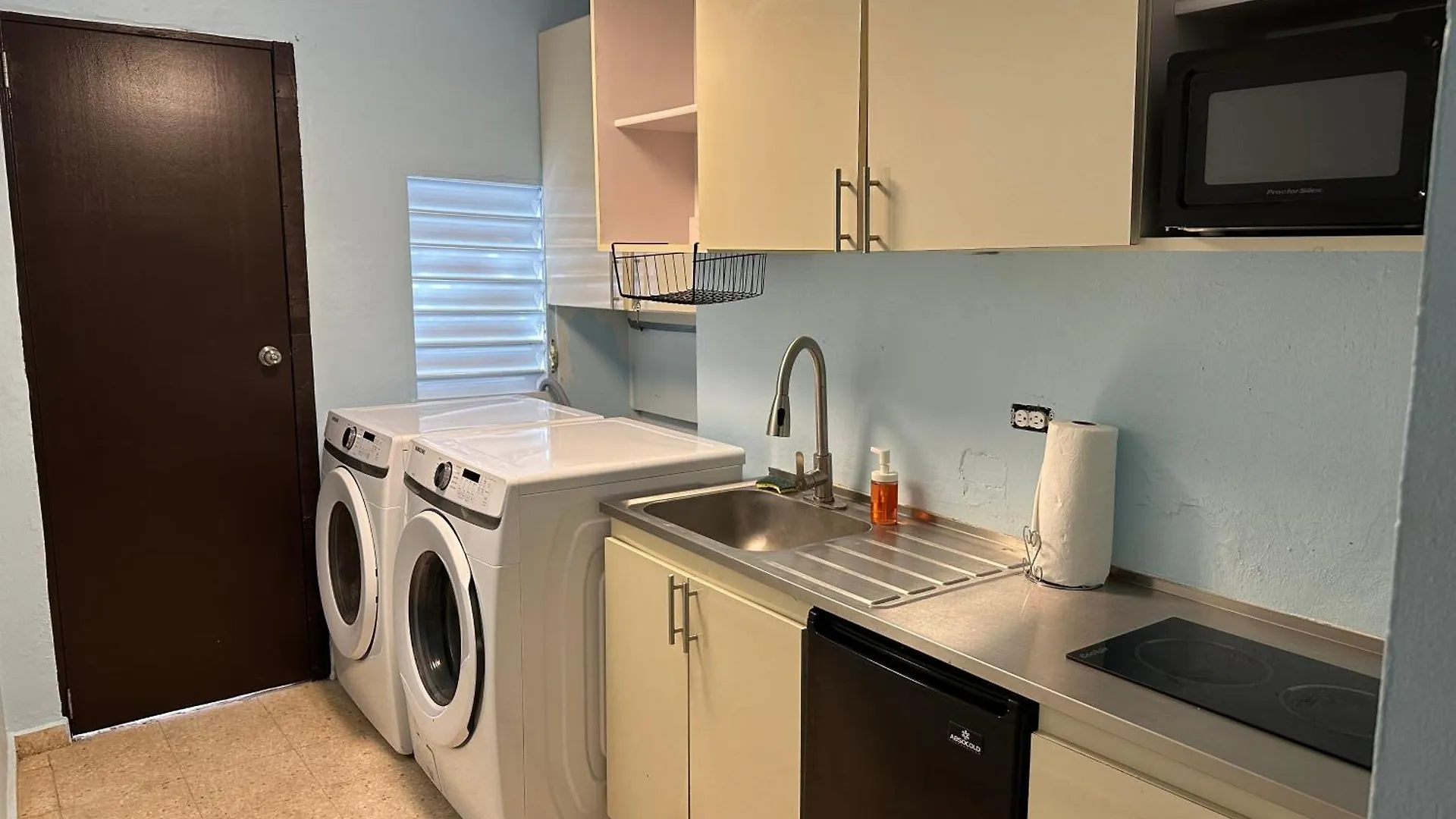 3Br, 1Ba In Cepeda, Up To 20 Guests Near Ocean Park Beach Σαν Χουάν